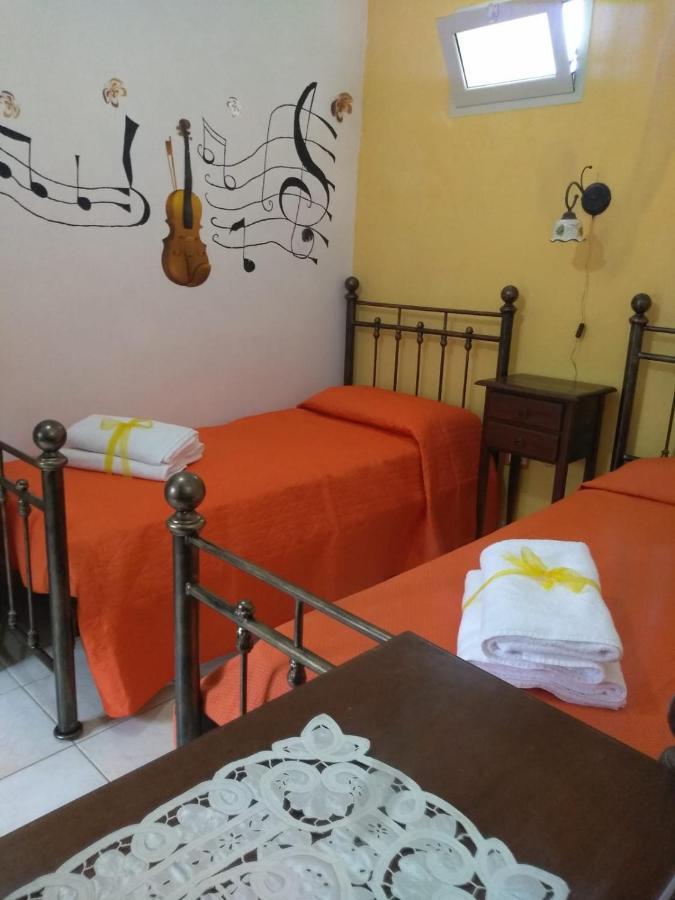 Casale Hibiscus Villa Santa Maria Del Focallo Buitenkant foto