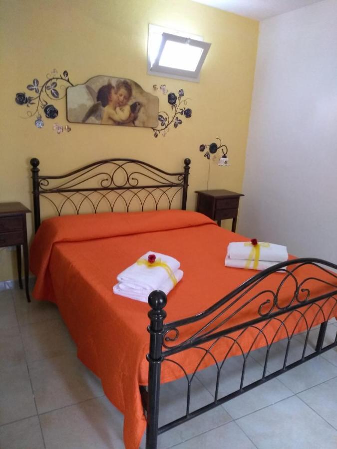 Casale Hibiscus Villa Santa Maria Del Focallo Buitenkant foto