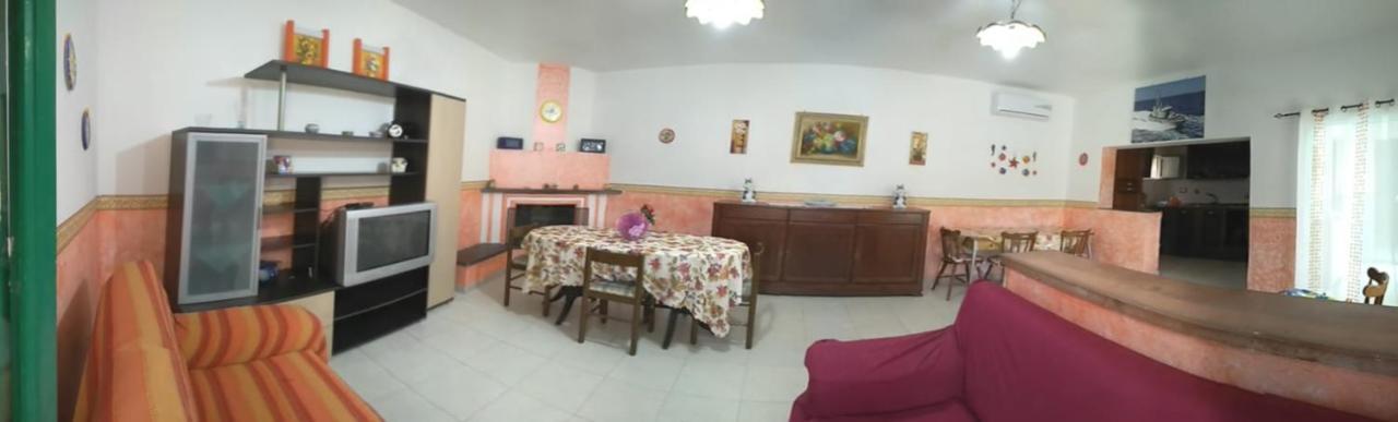 Casale Hibiscus Villa Santa Maria Del Focallo Buitenkant foto